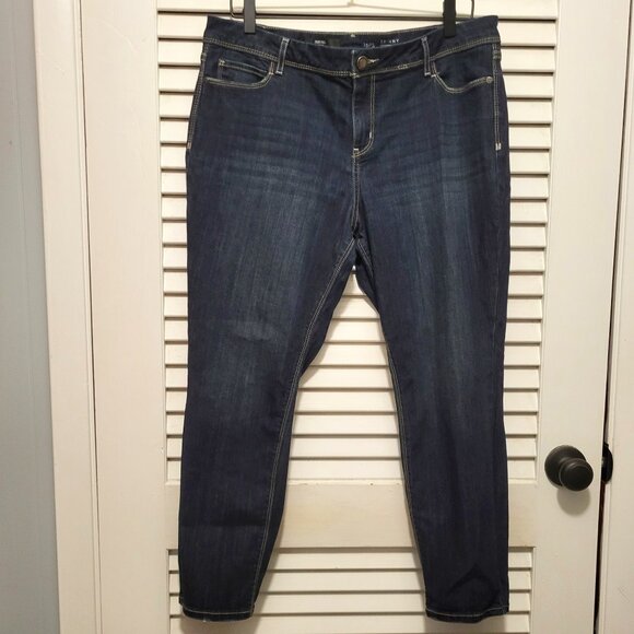 Simply Vera Vera Wang Women's Skinny Jeans 16P Mid Rise Distressed Like New - Picture 12 of 13